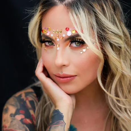 Nataly Fierro featured in El Informador Venezuela